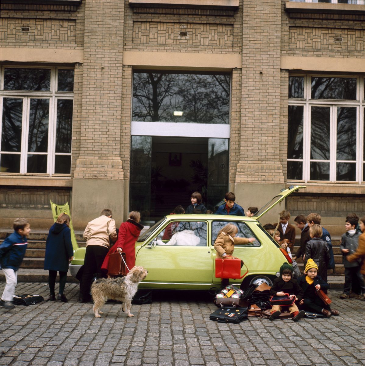 RENAULT