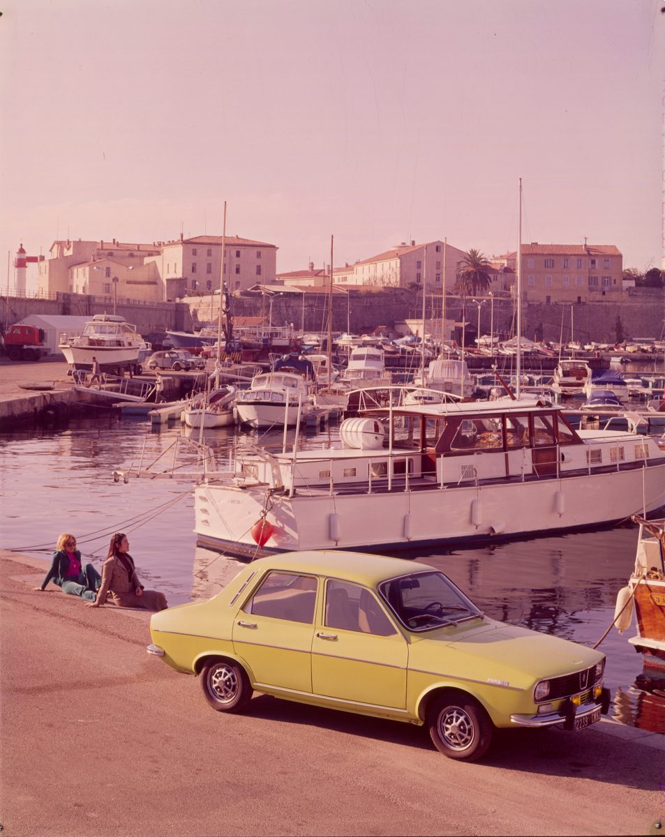 RENAULT