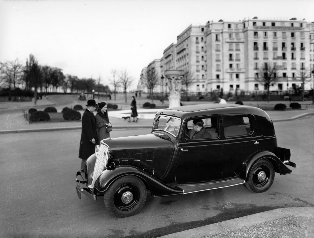 RENAULT