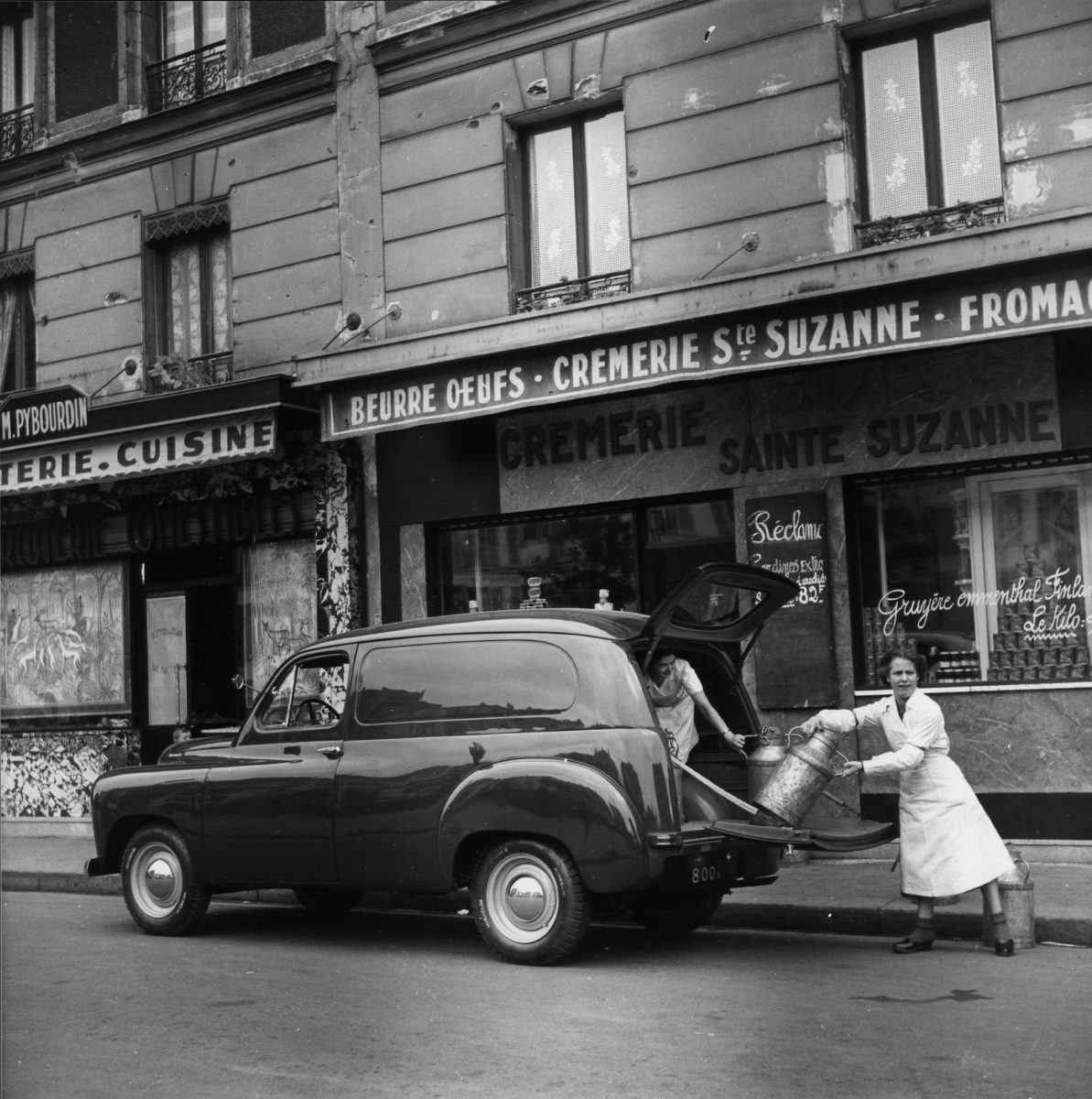 RENAULT