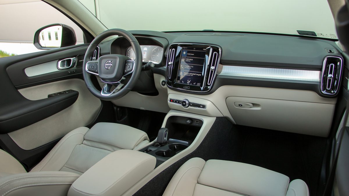 VOLVO