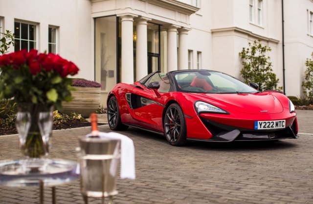Ennél nem készült menőbb Valentin napra - romantikus McLaren