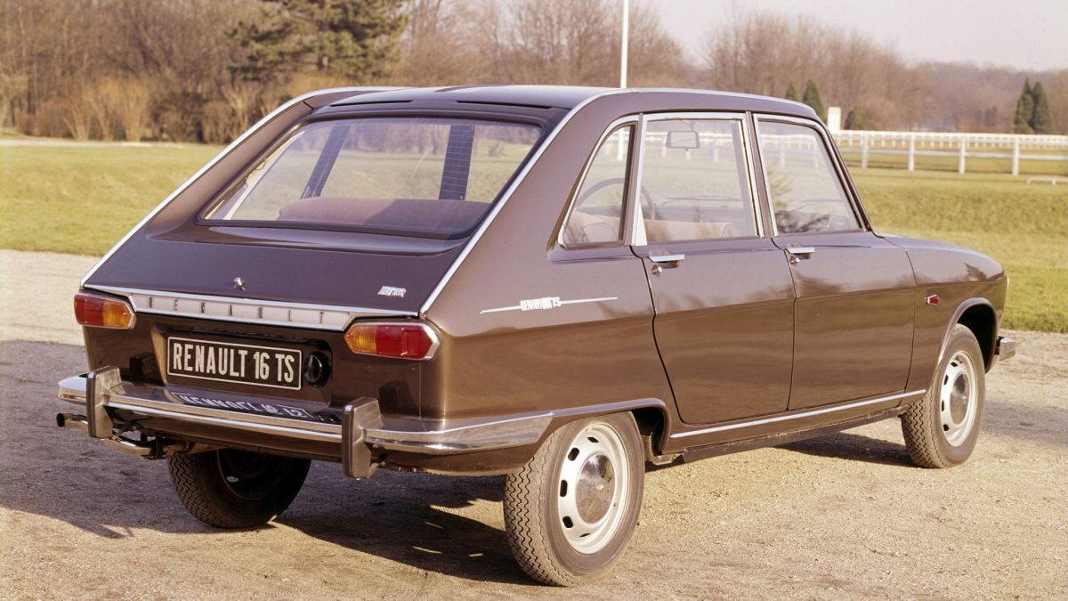 RENAULT R 16