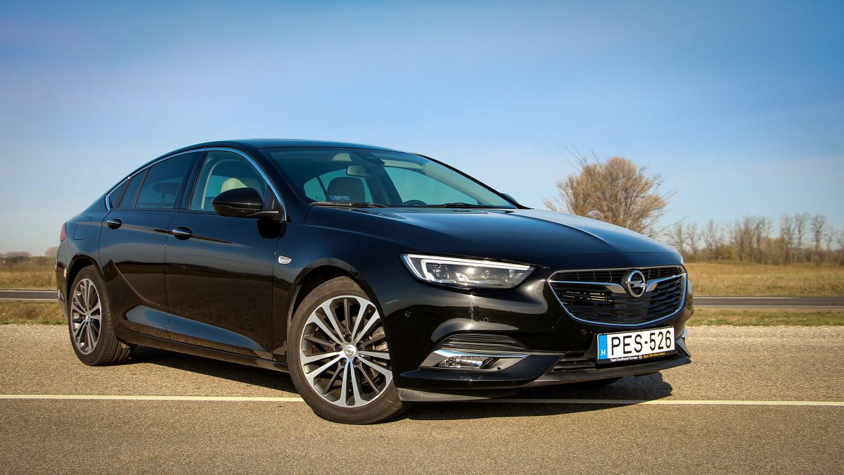 OPEL INSIGNIA