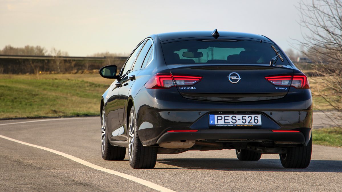 OPEL INSIGNIA