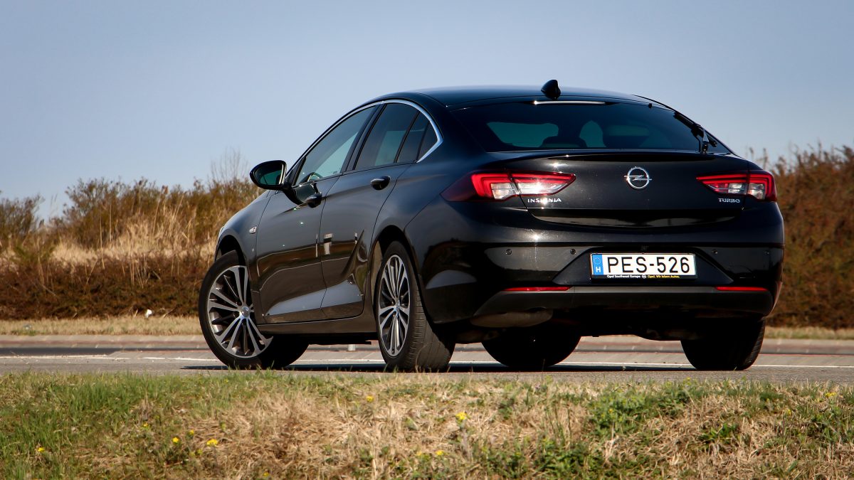OPEL INSIGNIA