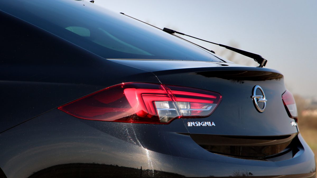 OPEL INSIGNIA