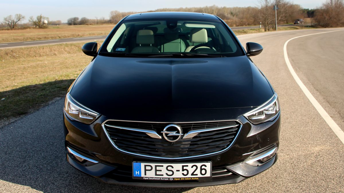 OPEL INSIGNIA
