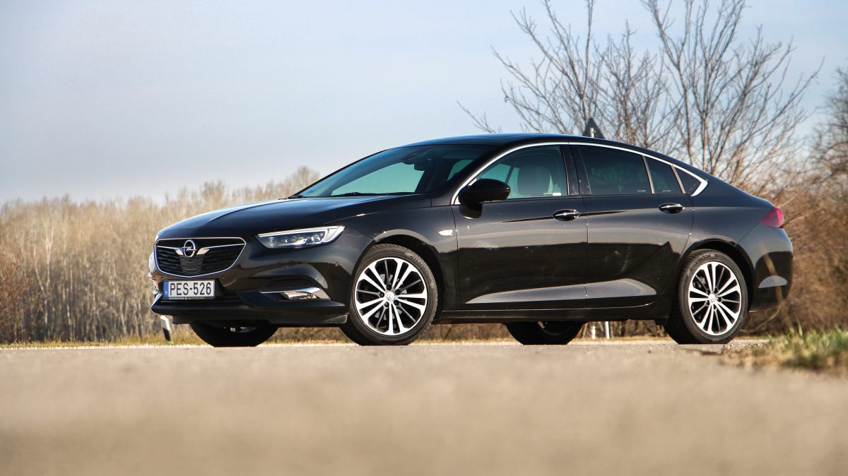 OPEL INSIGNIA