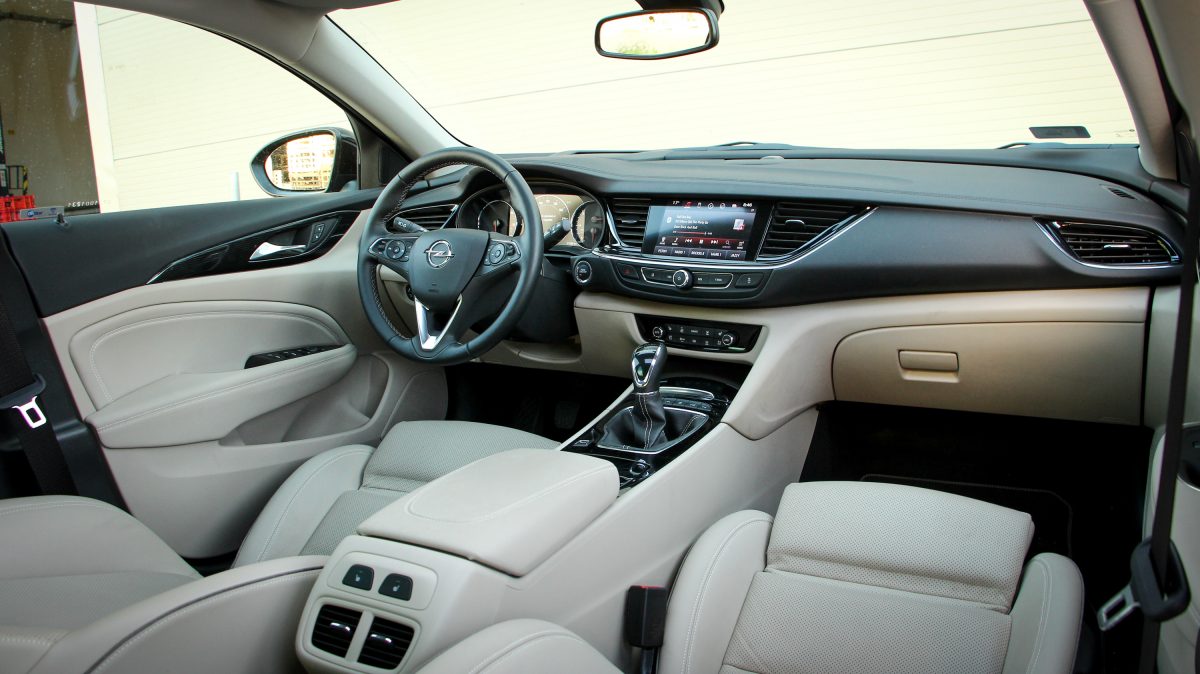OPEL INSIGNIA