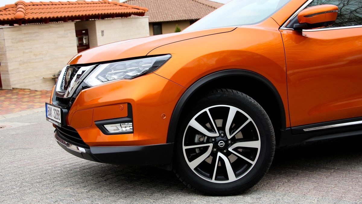 NISSAN X-TRAIL