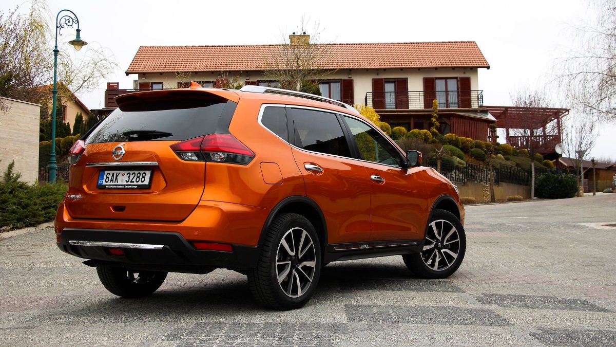 NISSAN X-TRAIL