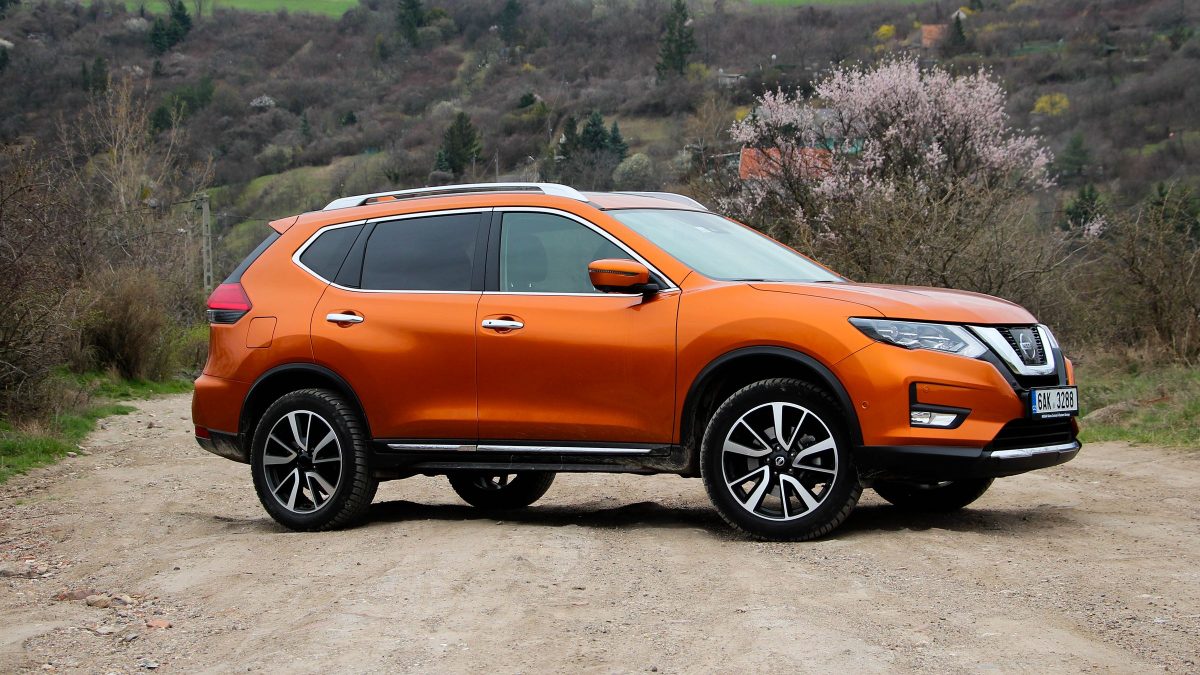 NISSAN X-TRAIL
