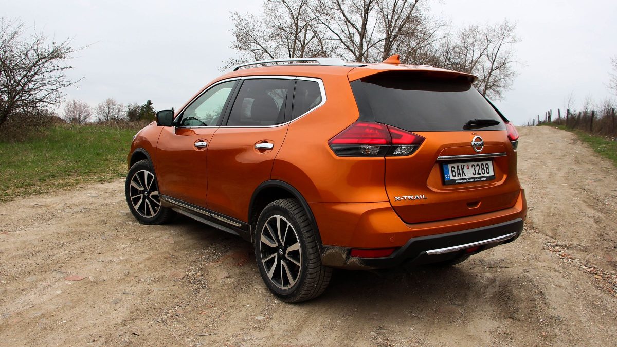 NISSAN X-TRAIL