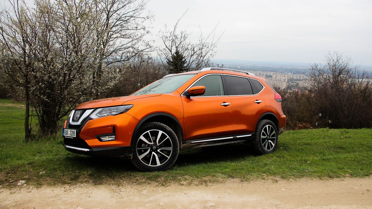 NISSAN X-TRAIL
