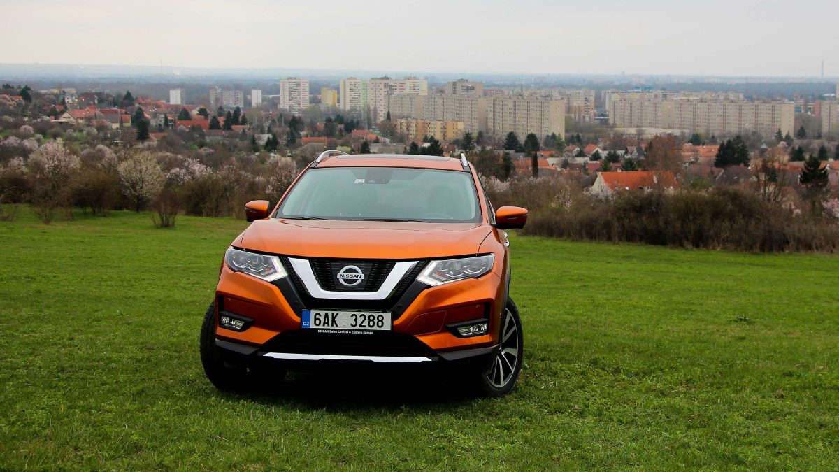 NISSAN X-TRAIL