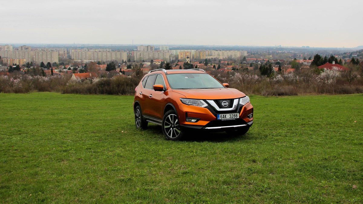 NISSAN X-TRAIL