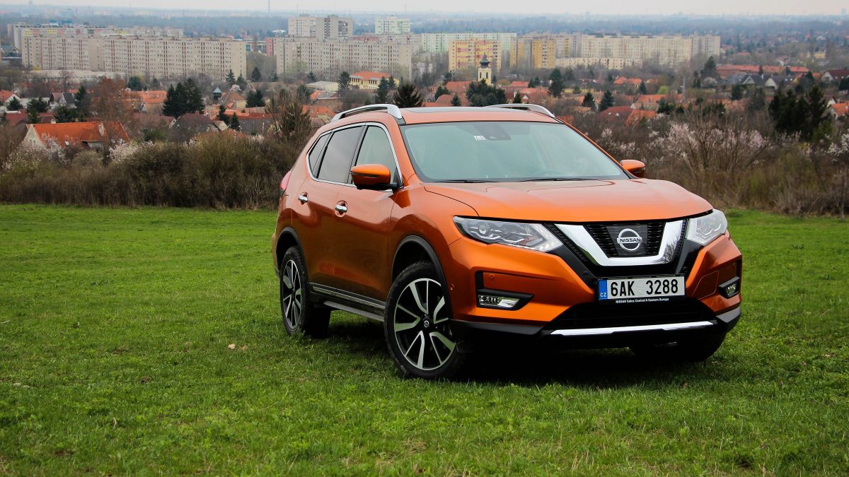 NISSAN X-TRAIL