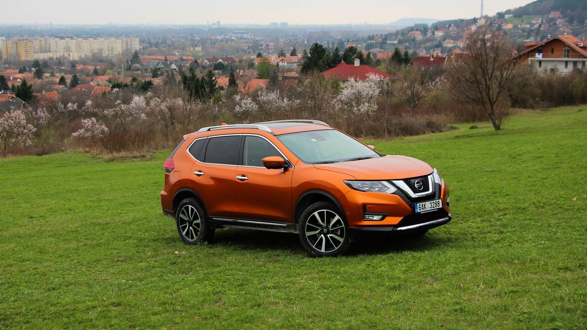 NISSAN X-TRAIL