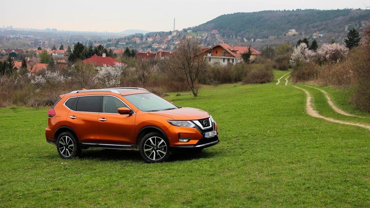 NISSAN X-TRAIL