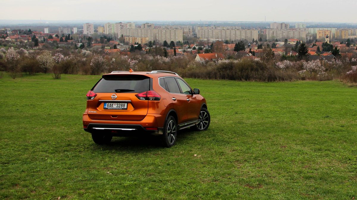 NISSAN X-TRAIL