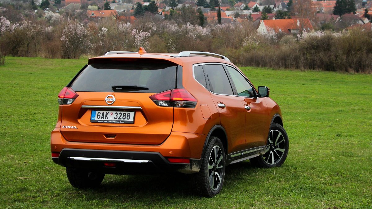 NISSAN X-TRAIL