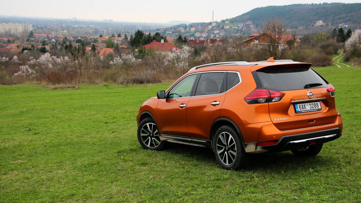 NISSAN X-TRAIL