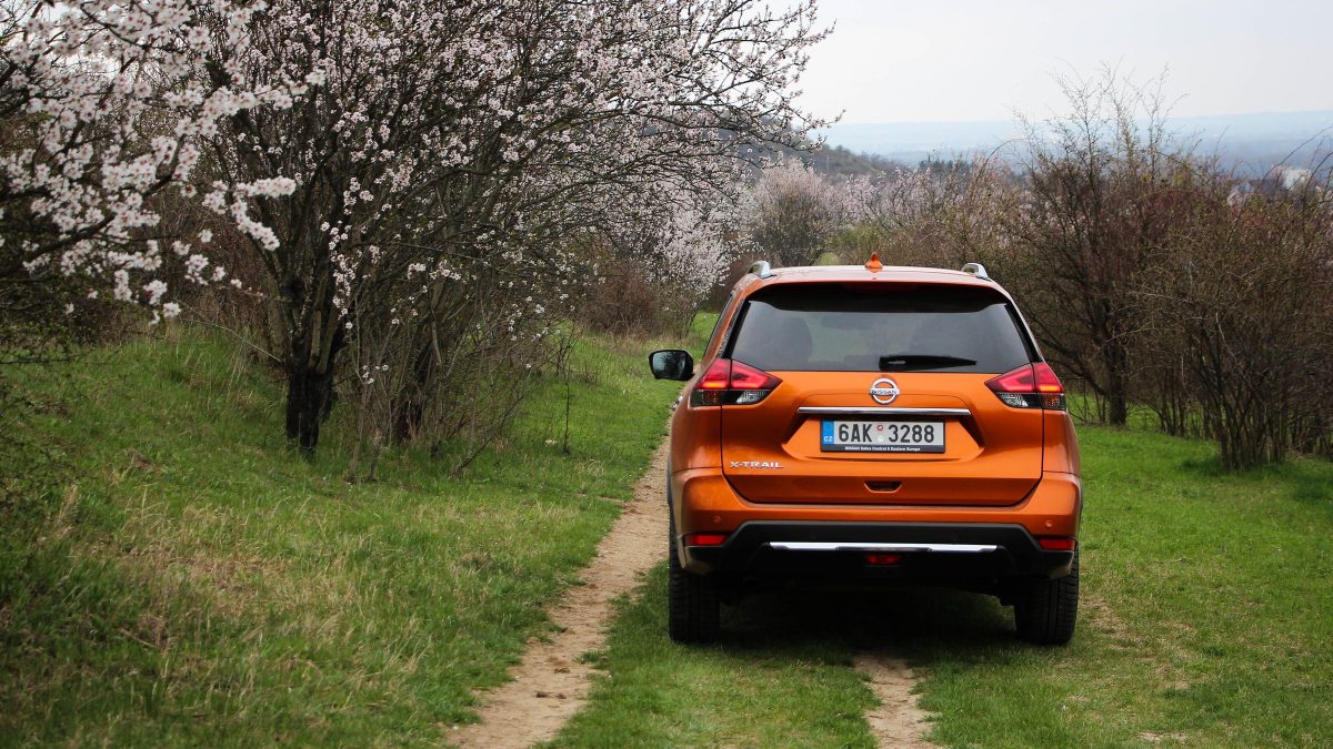 NISSAN X-TRAIL