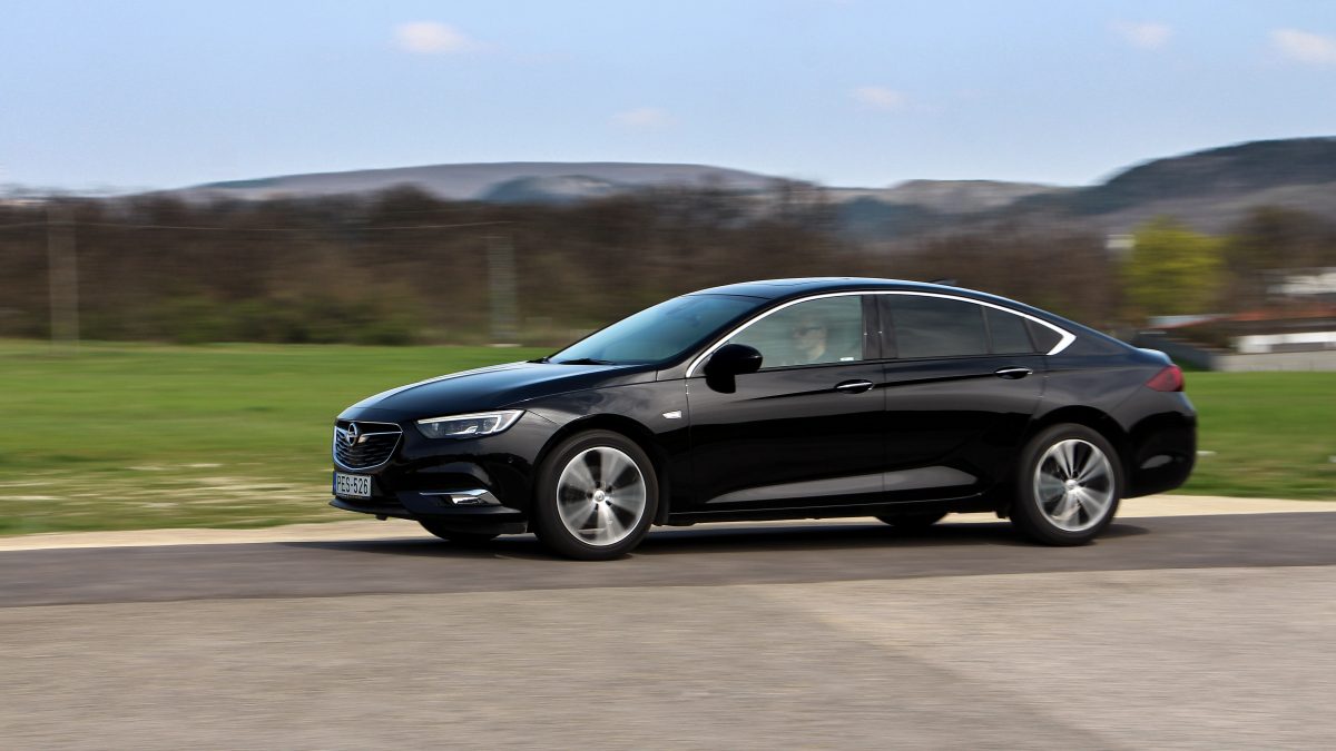 OPEL INSIGNIA