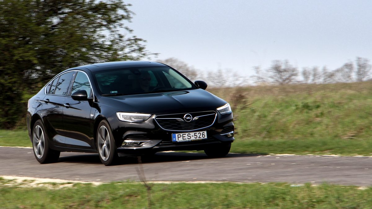 OPEL INSIGNIA