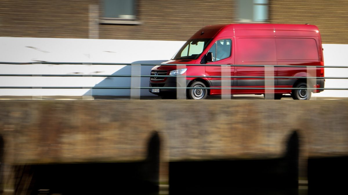 MERCEDES-BENZ SPRINTER