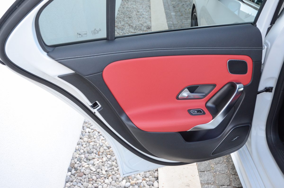 MERCEDES-BENZ A-OSZTÁLY