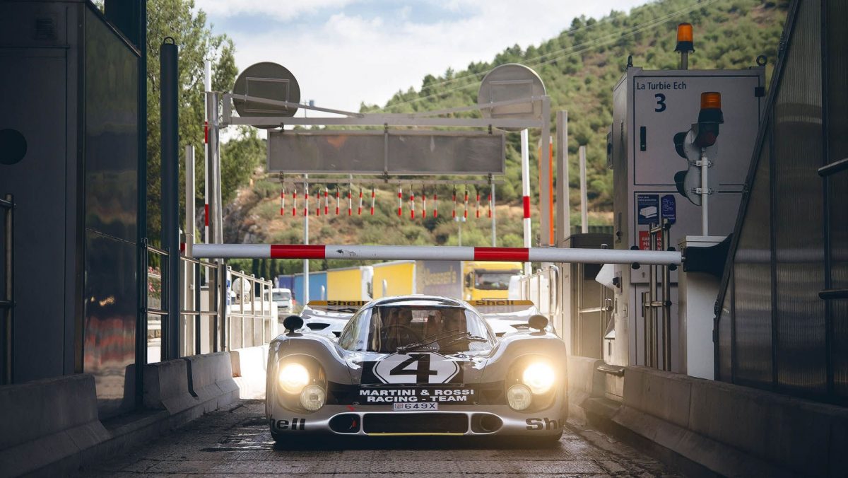 PORSCHE