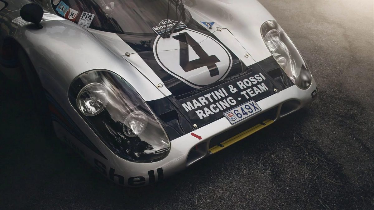 PORSCHE