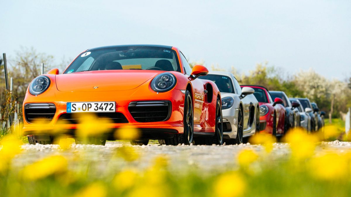 PORSCHE