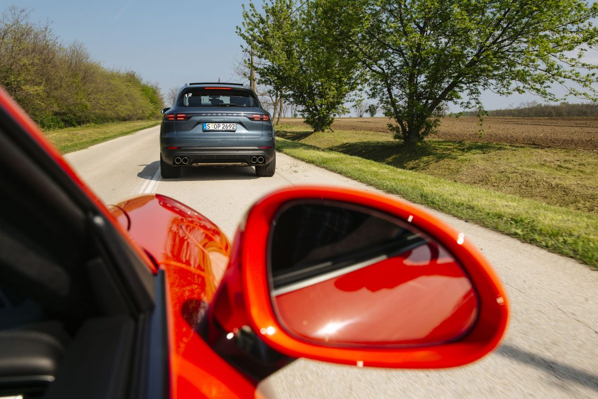 PORSCHE