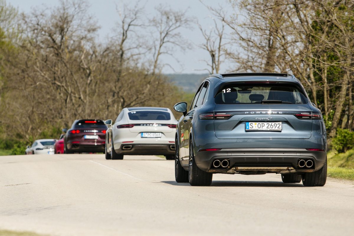 PORSCHE