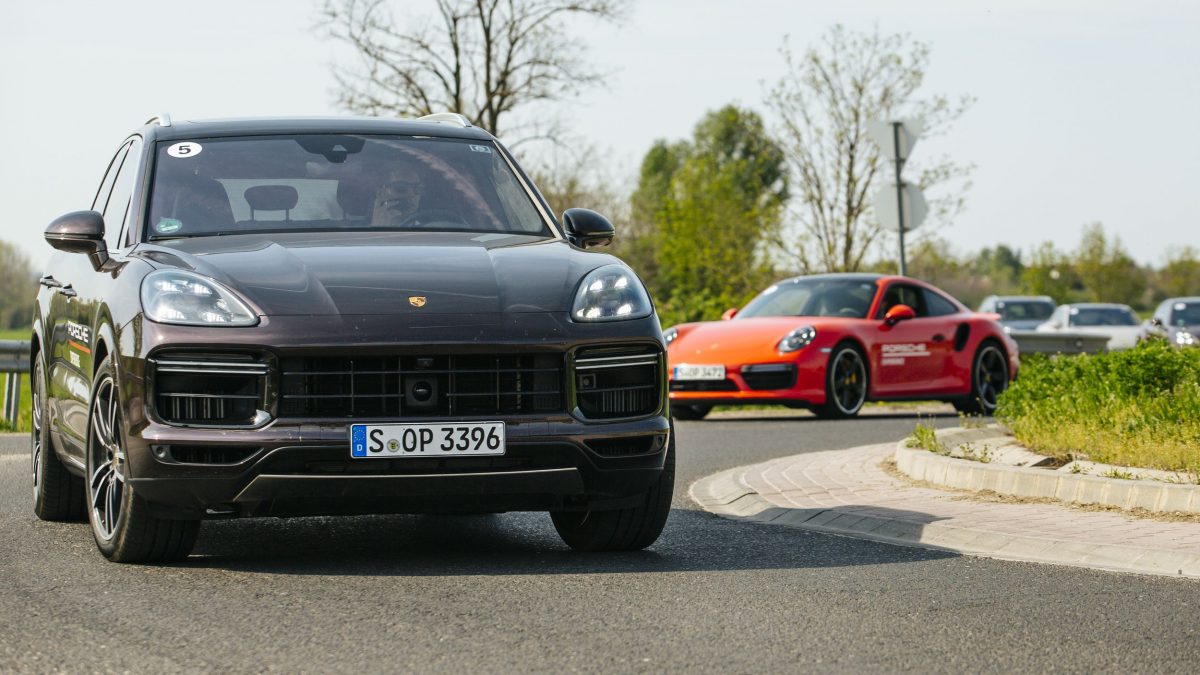 PORSCHE