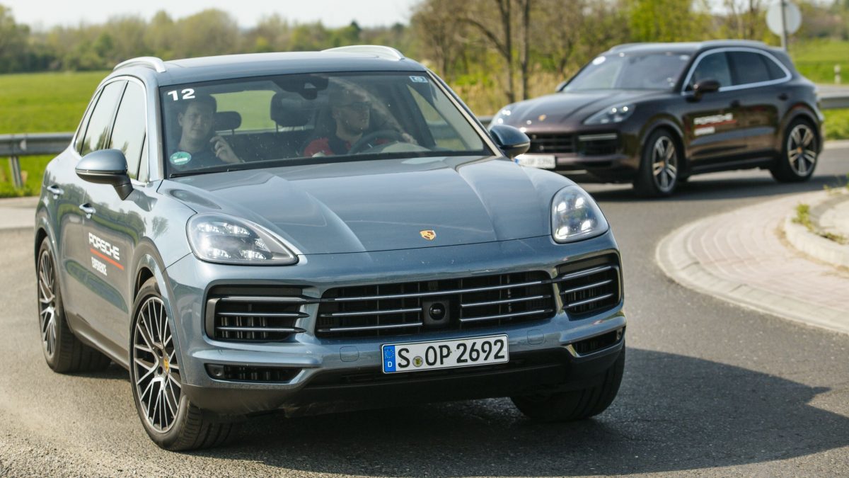 PORSCHE