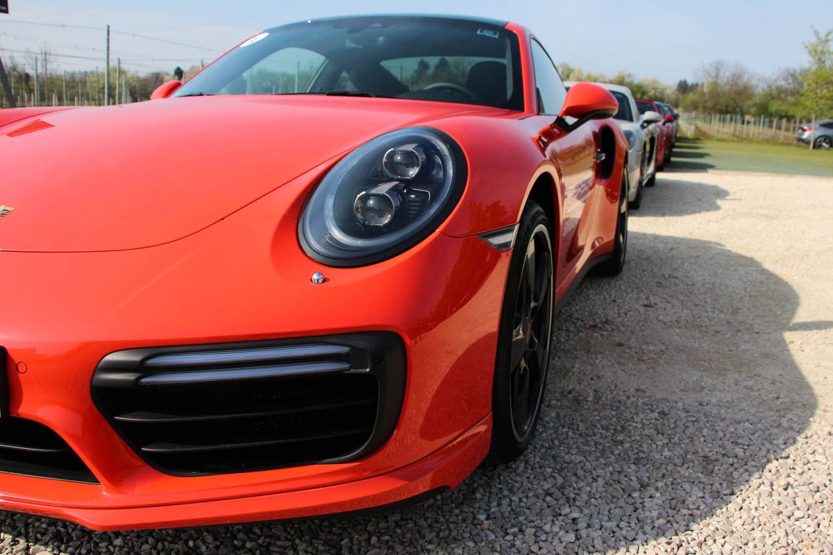 PORSCHE