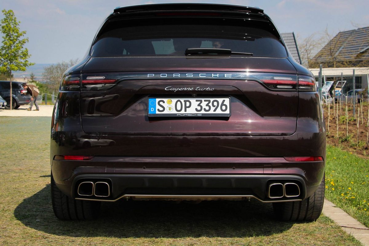PORSCHE