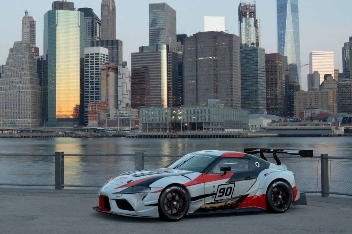 TOYOTA SUPRA