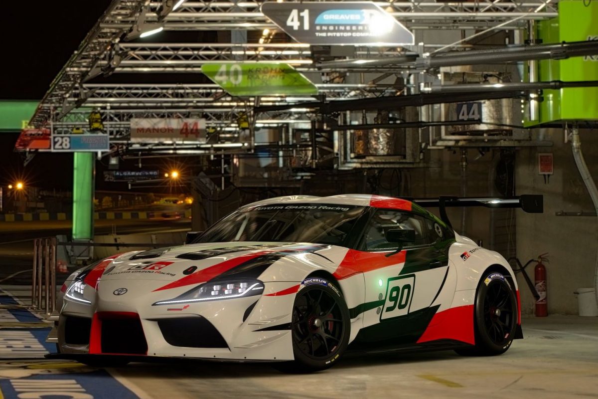 TOYOTA SUPRA