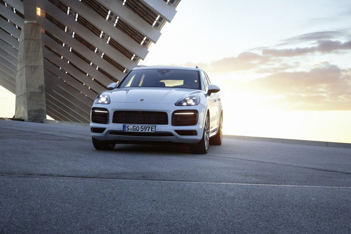 PORSCHE CAYENNE