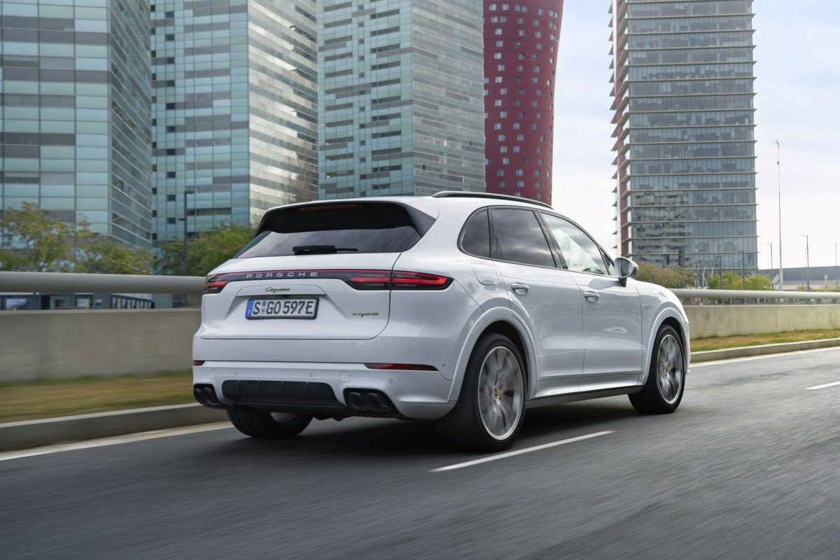 PORSCHE CAYENNE
