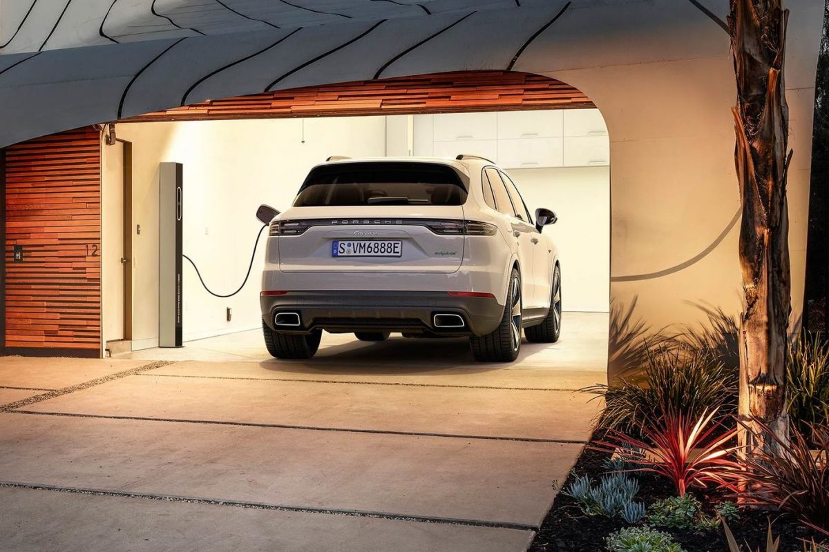PORSCHE CAYENNE
