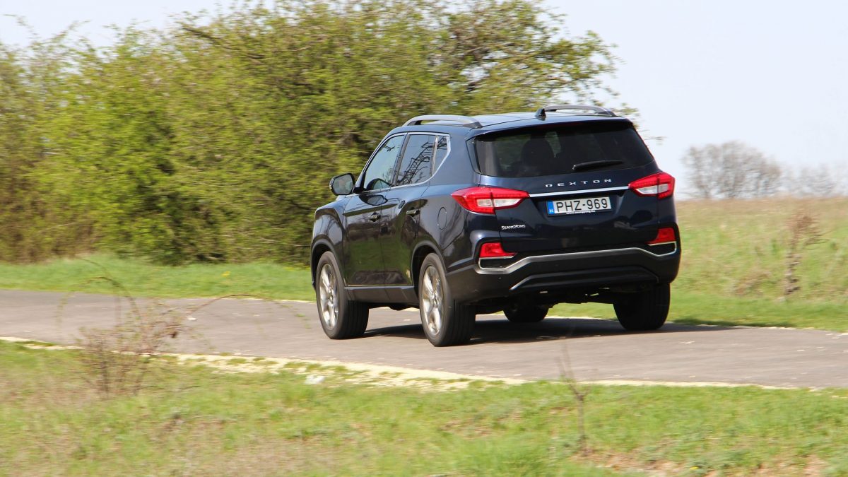 SSANGYONG REXTON