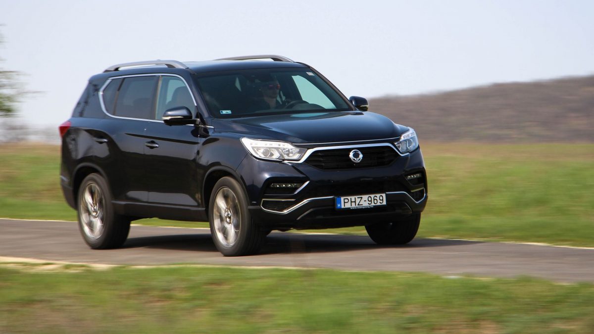 SSANGYONG REXTON