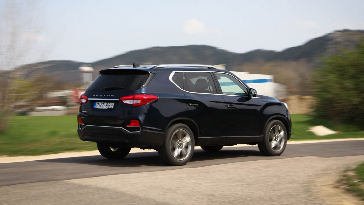 SSANGYONG REXTON