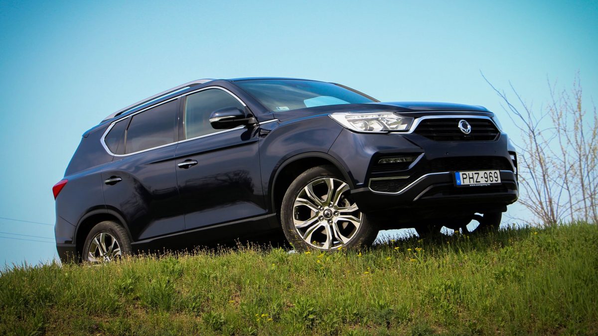 SSANGYONG REXTON